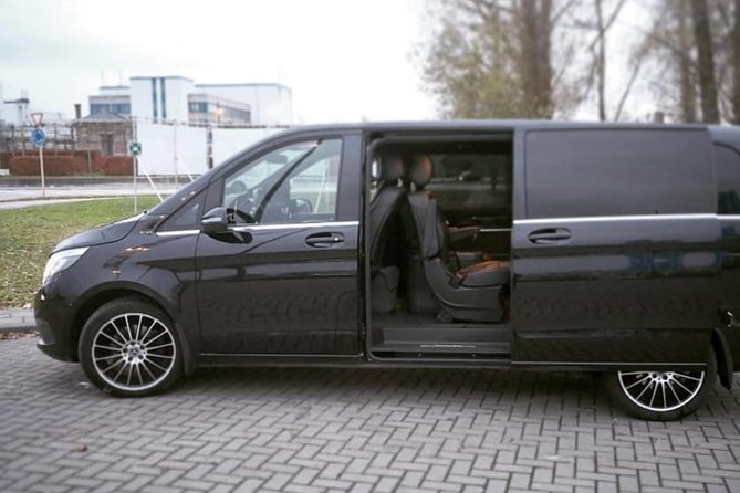Taxi Charleroi < - > SPA (1 to 8 SEATS) - Key Highlights at a Glance