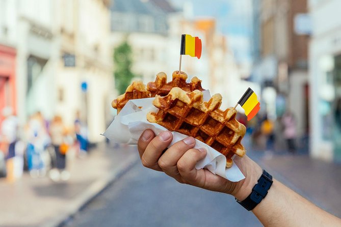 The 10 Tastings of Bruges With Locals: Private Food Tour - A private Bruges food tour that mixes bites with real city context