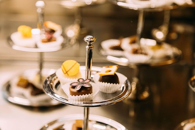 The 10 Tastings of Bruges With Locals: Private Food Tour - The 10 tastings: what you can realistically expect to eat and drink