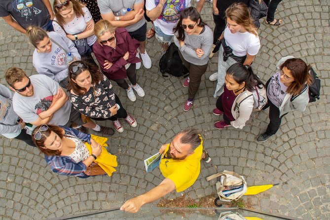 THE Storytelling Tour of Bruges | First Day Must | History & Tips - The Markt: where trading life shaped the city