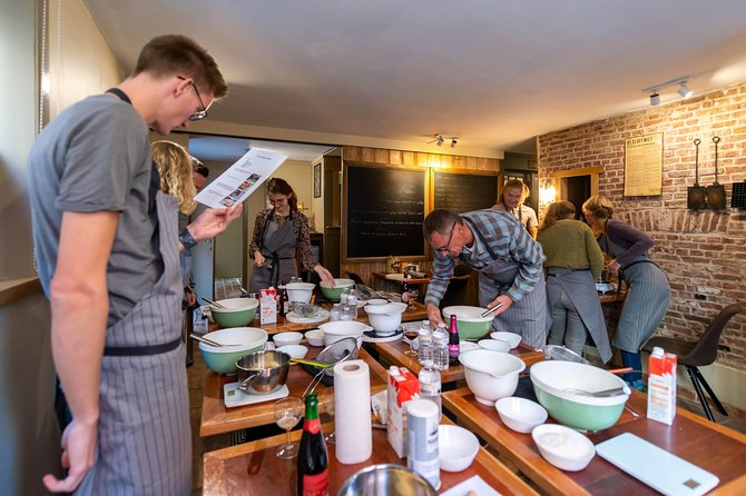 The Waffles 'n Beer Workshop in Bruges Centre - What you are really learning (and why it sticks)