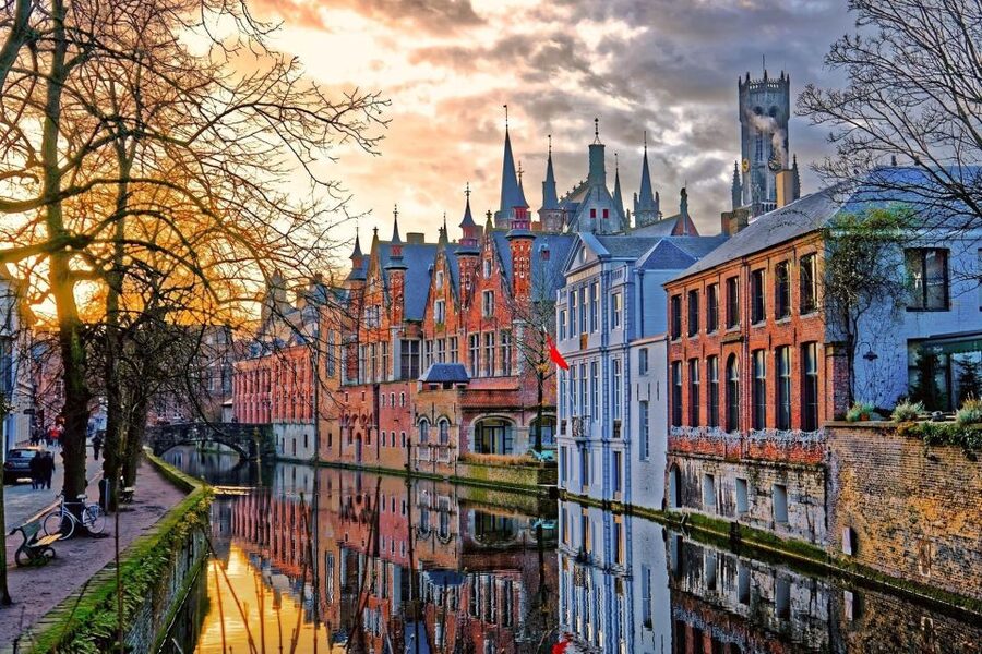 Visit of Bruges in 1 day private tour from Paris - Key things that make this Bruges day trip work