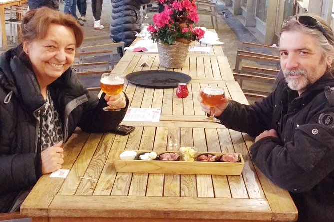 Walking food tour: Introduction to Ghent through food - A Ghent food walk that mixes landmarks with included bites