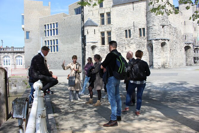 Walking Tour: Highlights of Antwerp - Guides, Pace, and the Small-Group Advantage