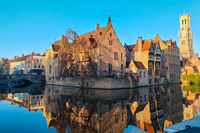 Walking Tour with Hot Chocolate and Chocolate Tasting - Bruges hot chocolate and chocolate tastings, with a guide who keeps you moving