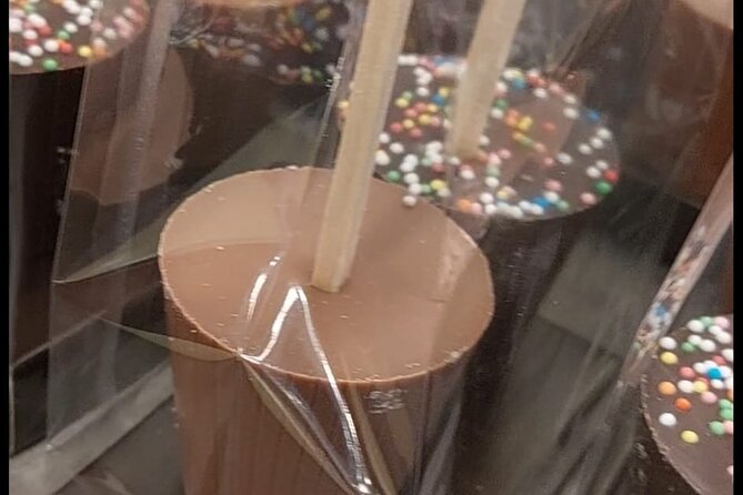 Walking Tour with Hot Chocolate and Chocolate Tasting - Chocolate Bruges, The Chocolate Line, and a third shop stop